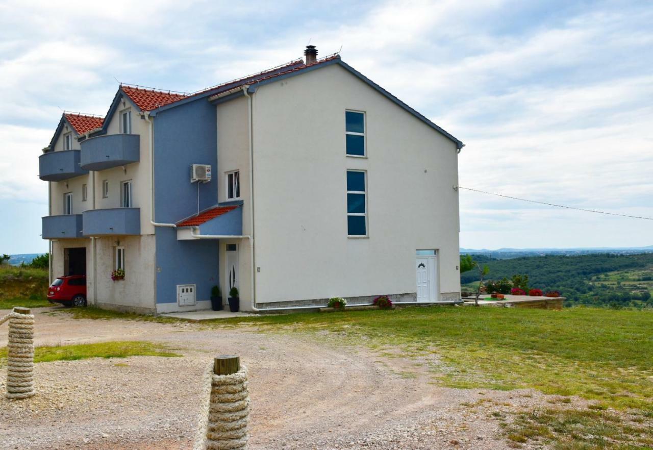 Apartmani Niko 1 Radovin Luaran gambar